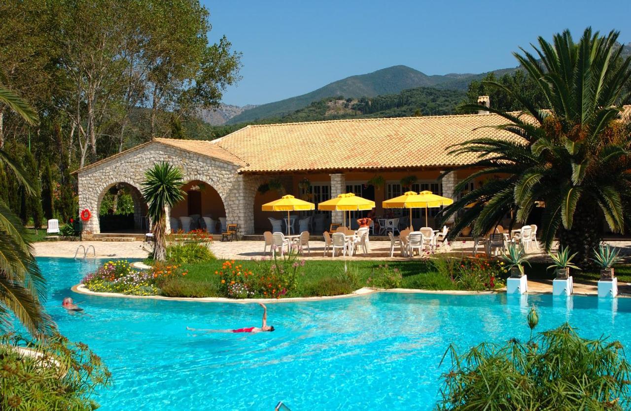 St.George'S Bay Country Club & Spa Akharavi Extérieur photo